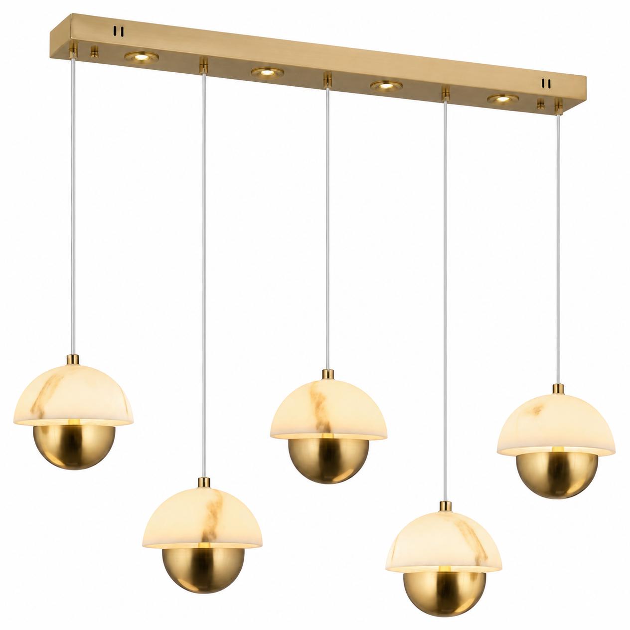 Sorelia Lineare 5-flammige Marmor-Kugel-Pendelleuchte in Antikmessing — Licht an, Weißer Hintergrund